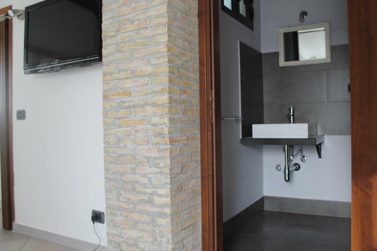 Domus Claudia - Casa Vacanze Сиракузы Экстерьер фото