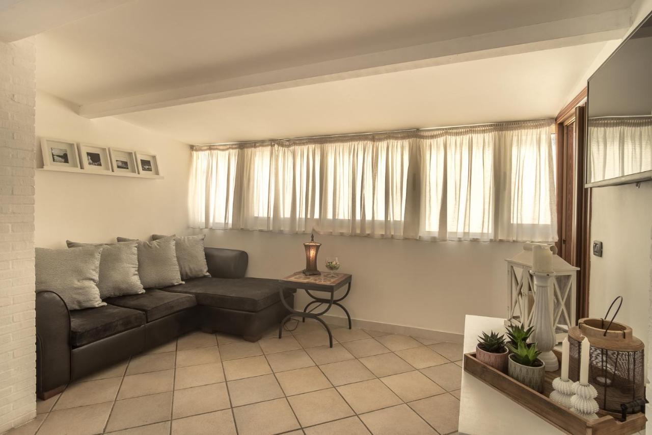 Domus Claudia - Casa Vacanze Сиракузы Экстерьер фото