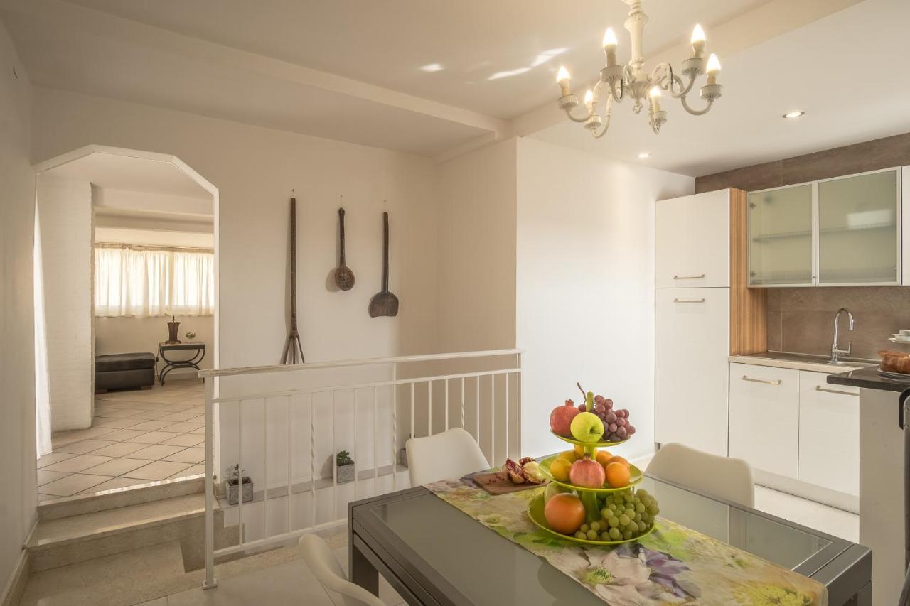 Domus Claudia - Casa Vacanze Сиракузы Экстерьер фото